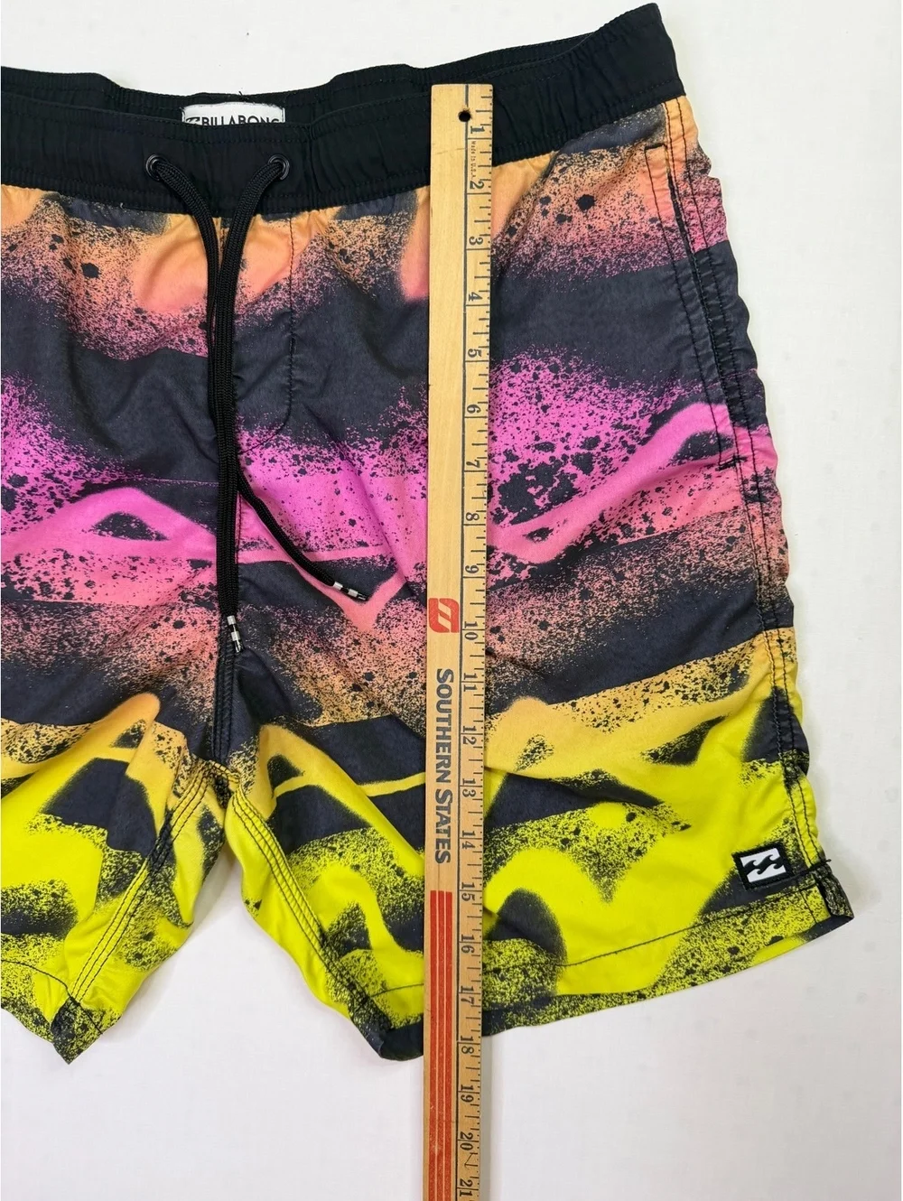 Billabong Sundays Layback Men’s Swim Trunks Skate Surf Beach Board Shorts Large